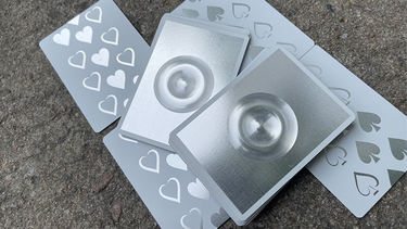 CURVED MIRROR PLAYING CARDS
