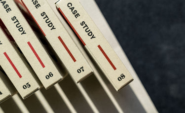 CASE STUDY 01-08 PLAYING CARDS dan Dave cardistry deck